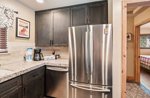 Bass Lake Cabin | Beaver Cabin - Hot Tub - Pet Friendly - The Pines