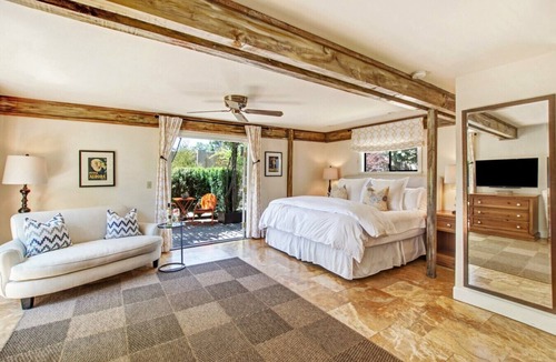 Sonoma House | Bella @ Bungalows 313 - Half a block off the Historic Sonoma Plaza