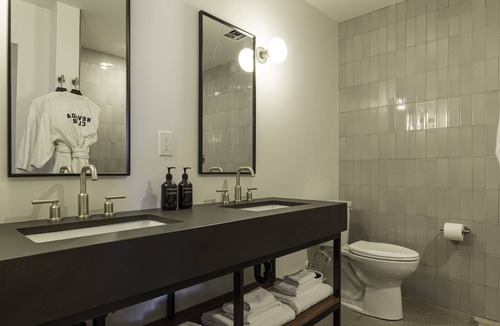 Midtown Hotel | Best Bet Motor Lodge