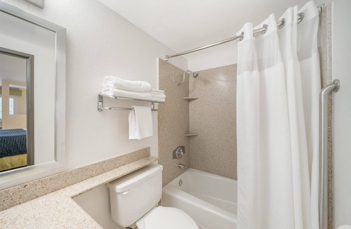 Red Bluff Hotel | Best Western Antelope Inn & Suites