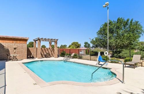 California City Hotel | Best Western California City Inn & Suites