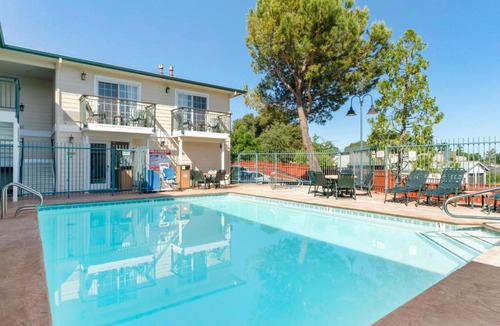 Altaville Hotel | Best Western Cedar Inn & Suites