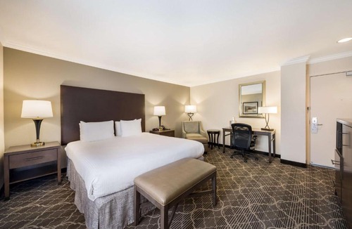 Danville Hotel | Best Western Danville Sycamore Inn