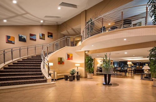 East Peralta Hotel | Best Western Plus Bayside Hotel