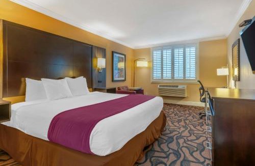 Newhall Hotel | Best Western Plus Airport Plaza