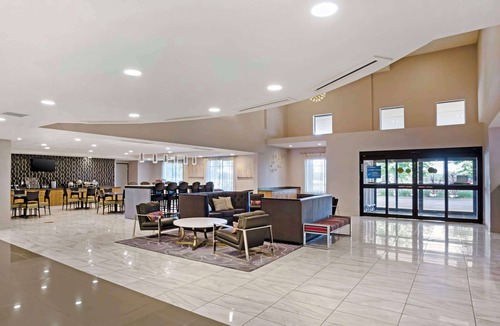 Coalinga Hotel | Best Western Plus Coalinga Inn