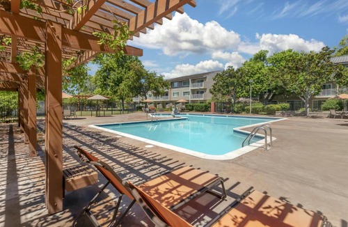 Fremont Hotel | Best Western Plus Garden Court Inn