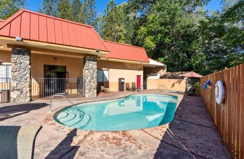 Mariposa Hotel | Best Western Plus Yosemite Way Station