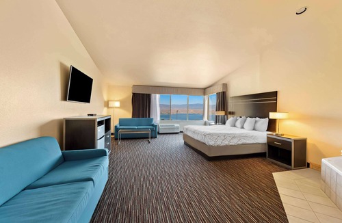 Topaz Lake Hotel | Best Western Topaz Lake Inn