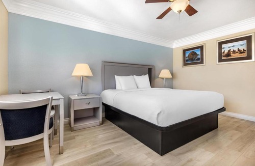 Morro Bay Hotel | Best Western Tradewinds