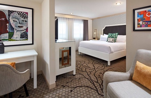 Pico - Robertson Hotel | Beverly Hills Stay | 1 Unit | Near Robertson Blvd Shopping