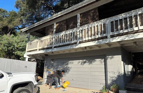 Oak View House | Bicycle Vacation home Near Ojai. Casa De Oakview under 200 year old oaks.