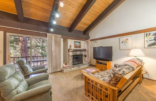 Dollar Point House | Big Dipper by AvantStay Cozy Tahoe City Condo Close To Everything!