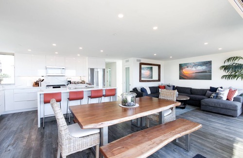 San Clemente Condo | Bigger Fish - Luxury Condo Ocean Views Walk to Pier AC Parking