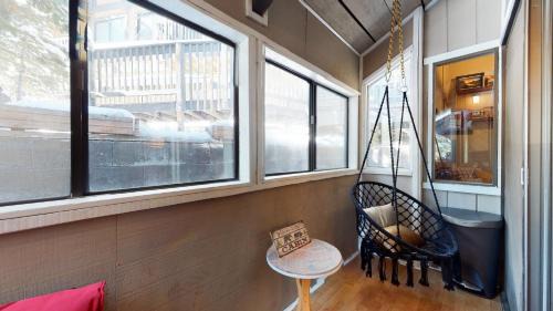 Majestic Pines Apartment | Bigwood Condo