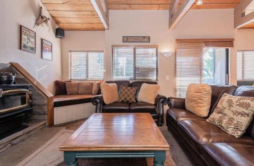 Majestic Pines House | Bigwood W #90