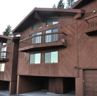 Incline Village House | Bitterbrush - 400 Fairview Boulevard - very close to Diamond Peak and beaches - WSTR21-0086 - Tax ID W4900 - Max 7 people, 2 cars parking in carports