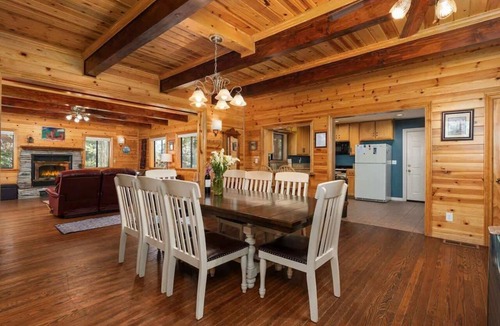 Big Creek Cabin | Black Diamond-Family, Pet Friendly near Huntington