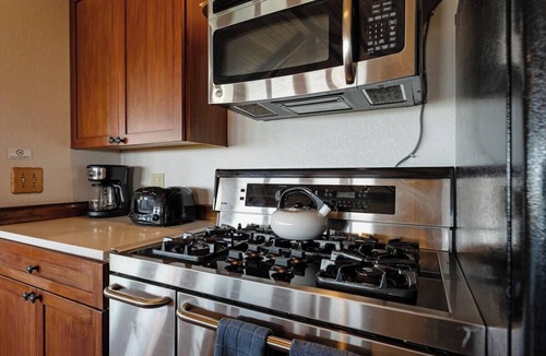 Seabright House | Black Pearl Cottage – Classic Seabright Charm
