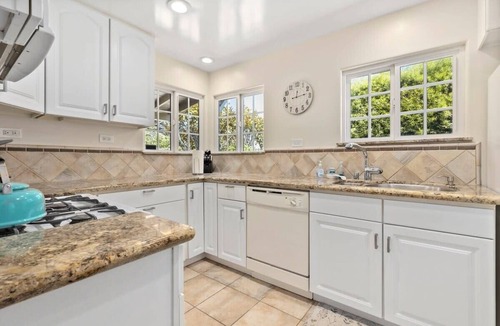 Eastside Santa Cruz House | Black's Beach Bungalow