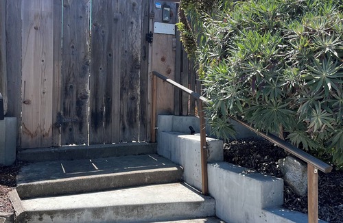 Monterey House | Blessed beachhouse 200 steps to the sand