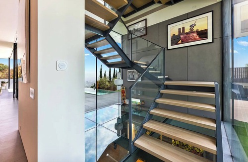 Hollywood Hills West House | Blue Heights Modern - The Ultimate Getaway in the Hills