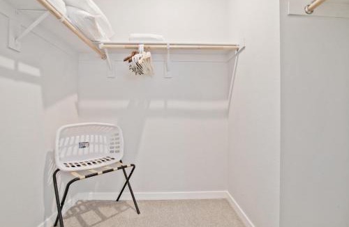Menlo Park Apartment | Bluebird Suites in Menlo Park