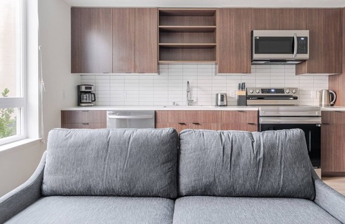 Old San Leandro Apartment | Blueground | Old San Leandro, fitness center, nr Park