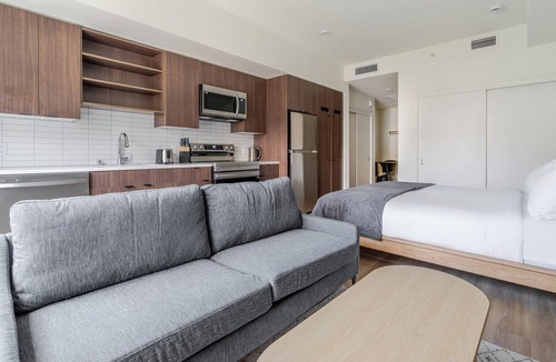 Old San Leandro Apartment | Blueground | Old San Leandro, fitness center, nr Park