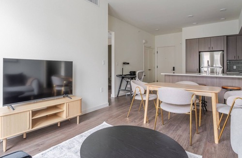 Old San Leandro Apartment | Blueground | Old San Leandro, fitness center, nr San Leandro Park