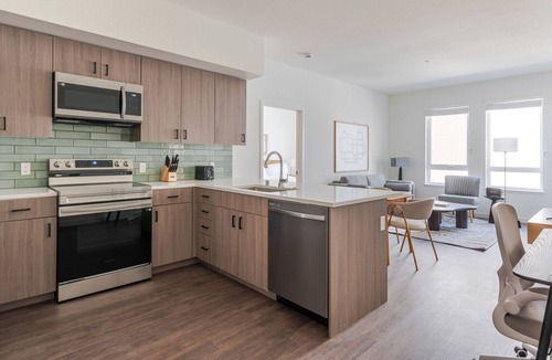 Old San Leandro Apartment | Blueground | Old San Leandro, fitness center, nr San Leandro Park