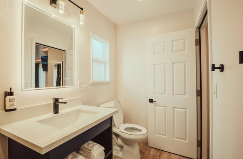 Morro Bay Hotel | Blufftop Inn & Suites - Wharf/Restaurant District