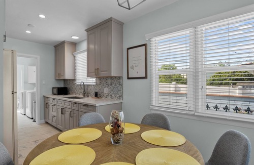 Alhambra House | Boho 3BR Alhambra, Sleeps 8, Pet OK, DTLA/Disney/Universal/World Cup/Olympics
