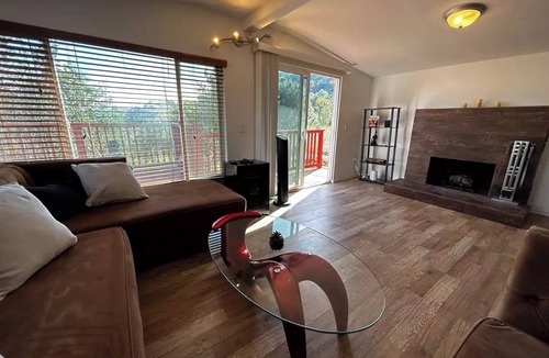 Canoga Park House | Boulders Views,Patio, peaceful