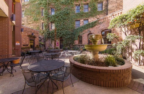 Placerville Hotel | Boutique Retreat in Wine & Gold Country