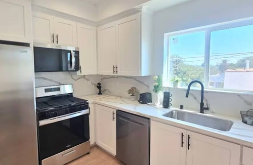 Boyle Heights House | Brand New 2 Bedroom 3 Bathroom House 2 miles from Downtown LA