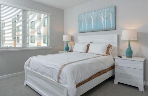 Menlo Park Apartment | Brand New Anton Menlo Luxury Studios with Great Onsite Amenities