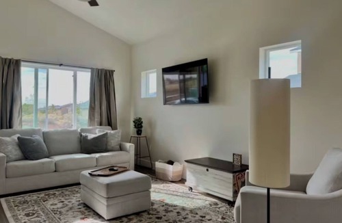 Winnemucca House | Brand New Home with Patio 3/2