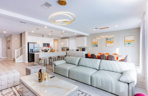 Enterprise Villa | Brand new luxury 5 bedroom villa, 6King bed with WiFi, air conditioning 07