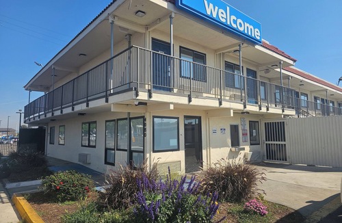 Raisin Apartment | Bridgeview