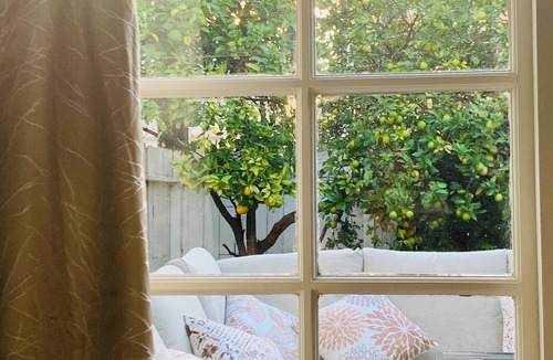 Belmont Shore House | Bright 2bd coastal cottage in charming Long Beach. 31 day minimum stay required.