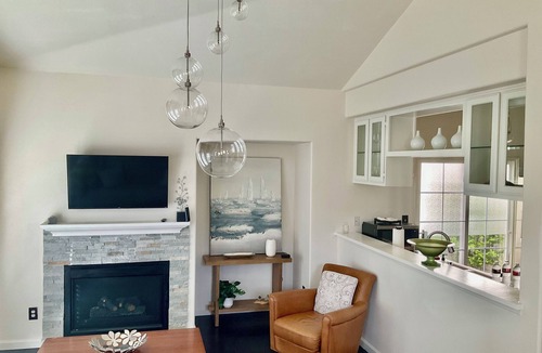 Northwood Point House | Bright & Comfortable 2BR Home w/Peaceful Patio