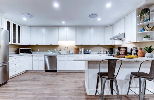 South San Francisco House | BRIGHT ❤️SPACIOUS ❤️NEWLY RENOVATED ❤️CLEAN ❤️COZY ❤️FAMILY HOME ❤️NEAR SFO