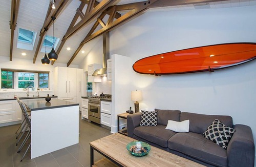Downtown House | Bright, Spacious & Charming Beach House Steps from Ocean