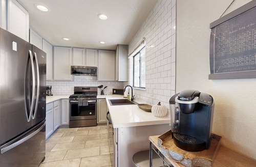 Groveland House | Bright & Spacious Home w/Large Deck, Grill, Private W/D, & WiFi
