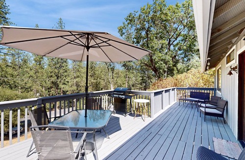 Groveland House | Bright & Spacious Home w/Large Deck, Grill, Private W/D, & WiFi