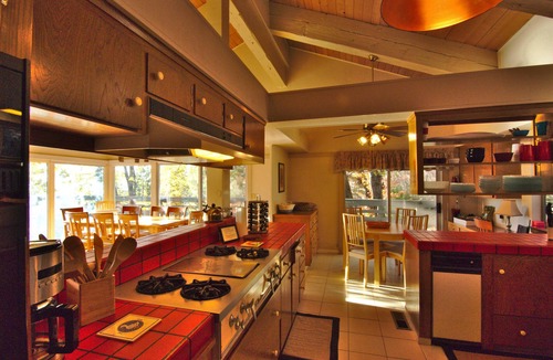 Fish Camp Ski Chalet | Bring Your Family Home to the Spacious Yosemite Trestlewood Chalet!