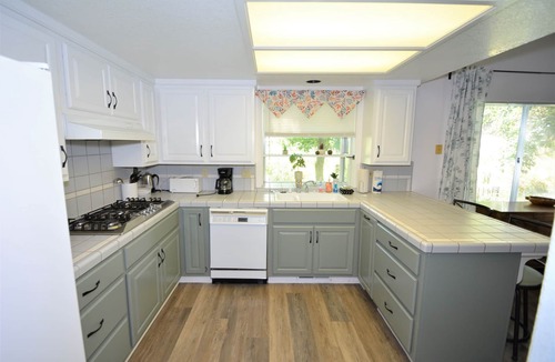 Bass Lake House | Brummett Lodge Lake Area