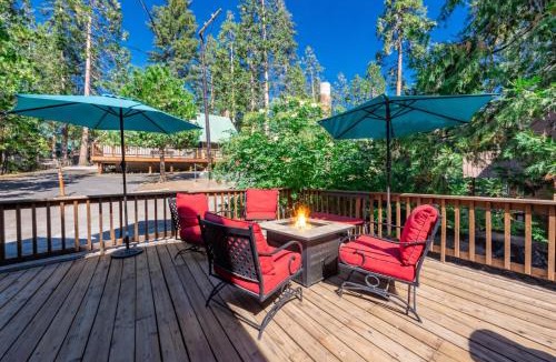 West Village House | Buckeye Bear's Den-AC-Walking Distance to town