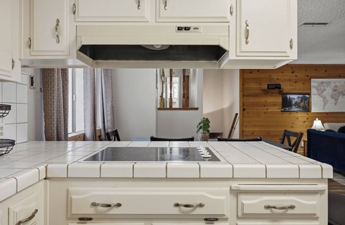 Yosemite Forks House | Buckeye Ranch: Lovely mountain house/20 min from Yosemite/6 min from Bass lake